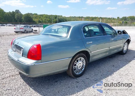 2006 Lincoln Town Car Signature L z USA, uszkodzony, nr VIN 1LNHM85V86Y626640